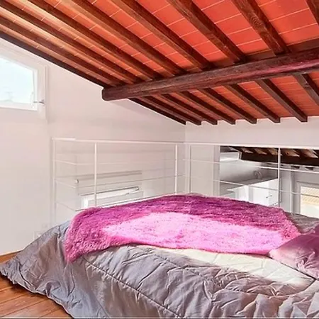 - San Gallo Vii With Balcony Apartment *