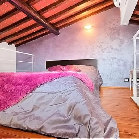 - San Gallo Vii With Balcony Apartment