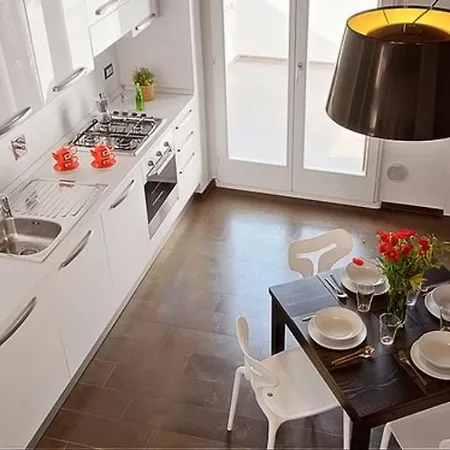 - San Gallo Vii With Balcony Apartment *